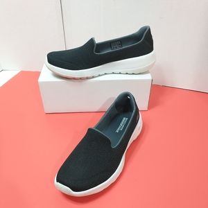 Skechers Women’s Gowalk Goga Max Slip On Walking Shoes Size 9 SN#15648 Black